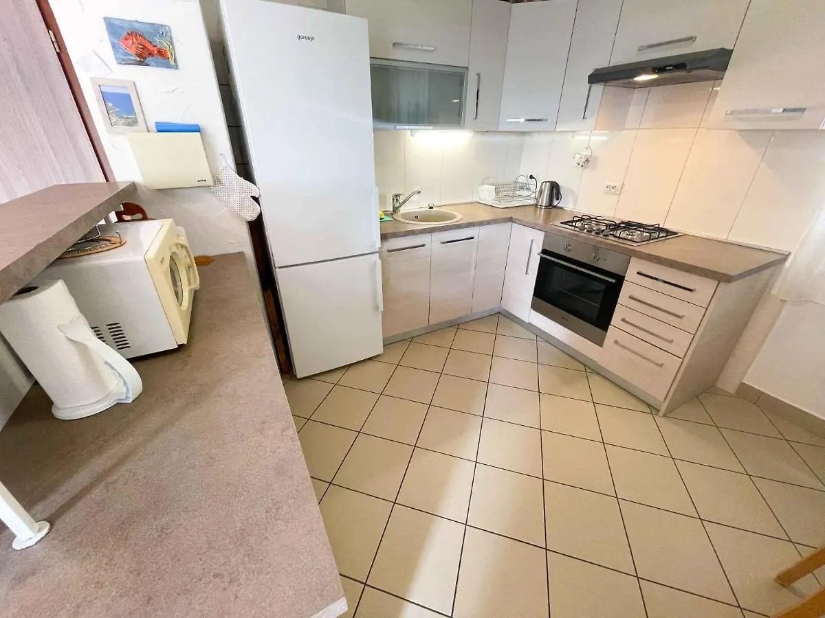 Apartment In Jadranovo 42258 Croatia